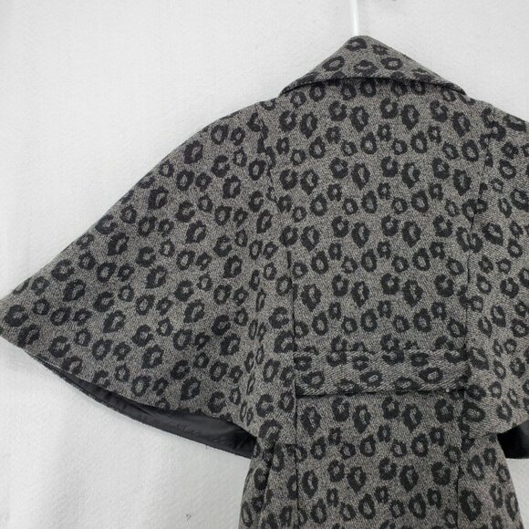 A. Byer Jacket Women's Batwing Sleeve Belted Parka Animal Print Gray Black Small - Picture 12 of 12